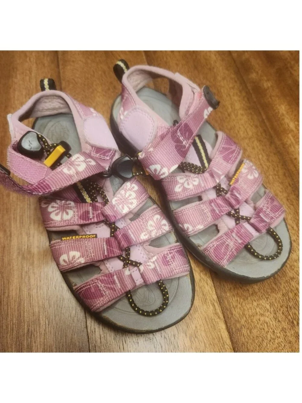 Keen Waterproof Kids Sandals Pink Floral Sport Water Shoes‎ Size 12